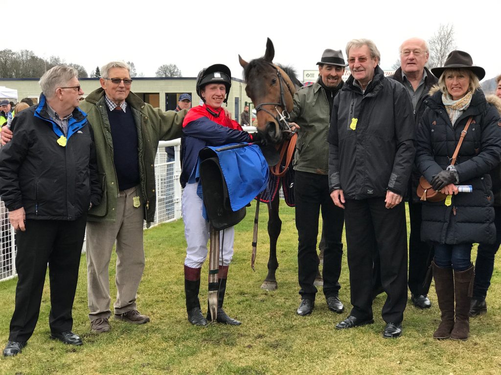 Mark Galligan wins HRH Prince of Wales Chase at Ludlow – Amateur ...